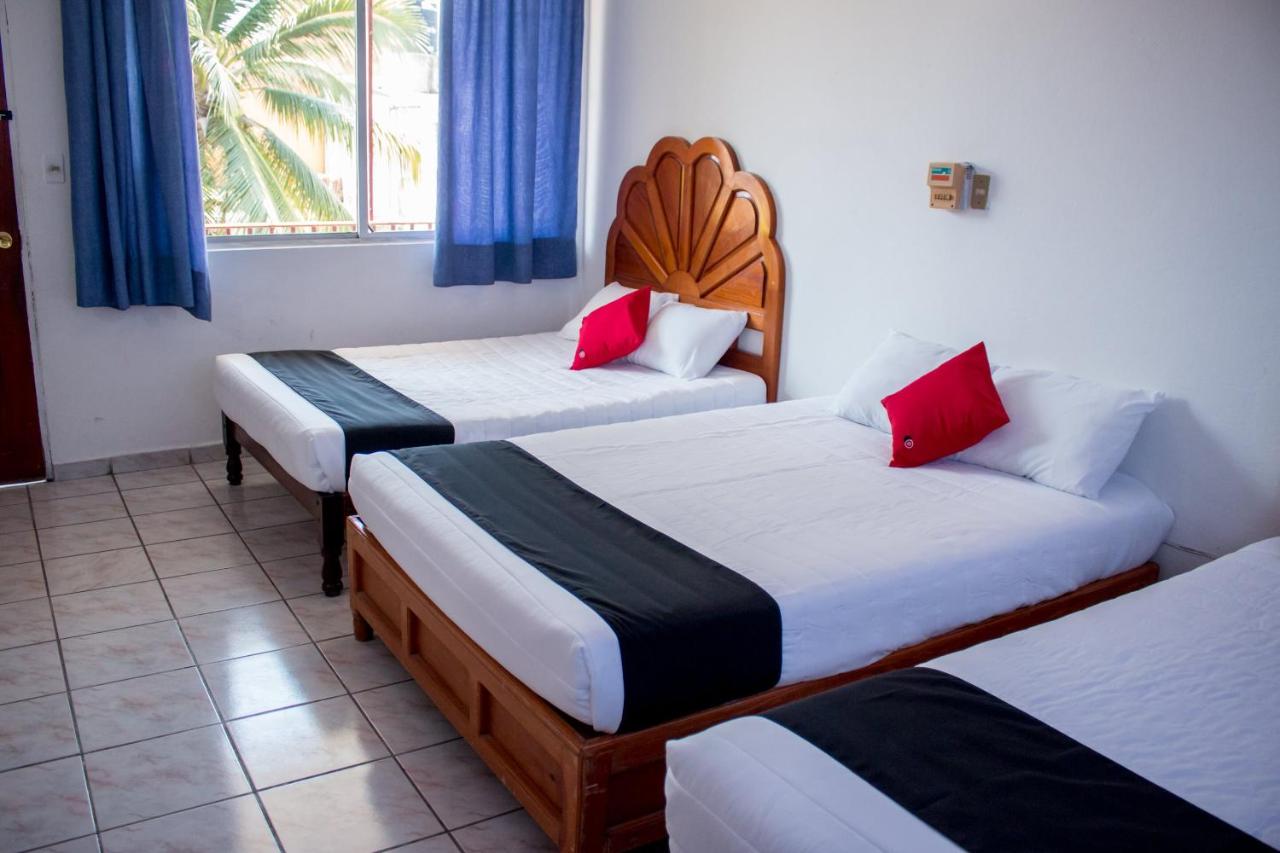 Image: Hotel Adelita, Zihuatanejo