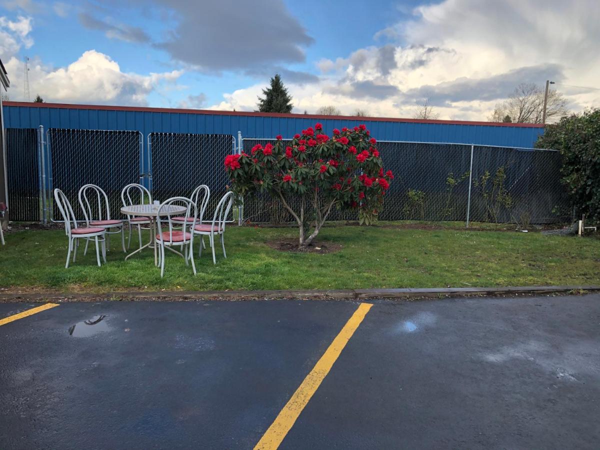 Value Inn Eugene Airport — photo 17