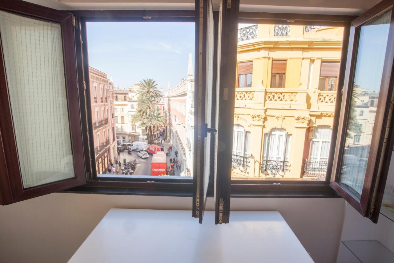 Bed and Breakfast CASA LASTRUCCI-1, Seville, Spain - Booking.com