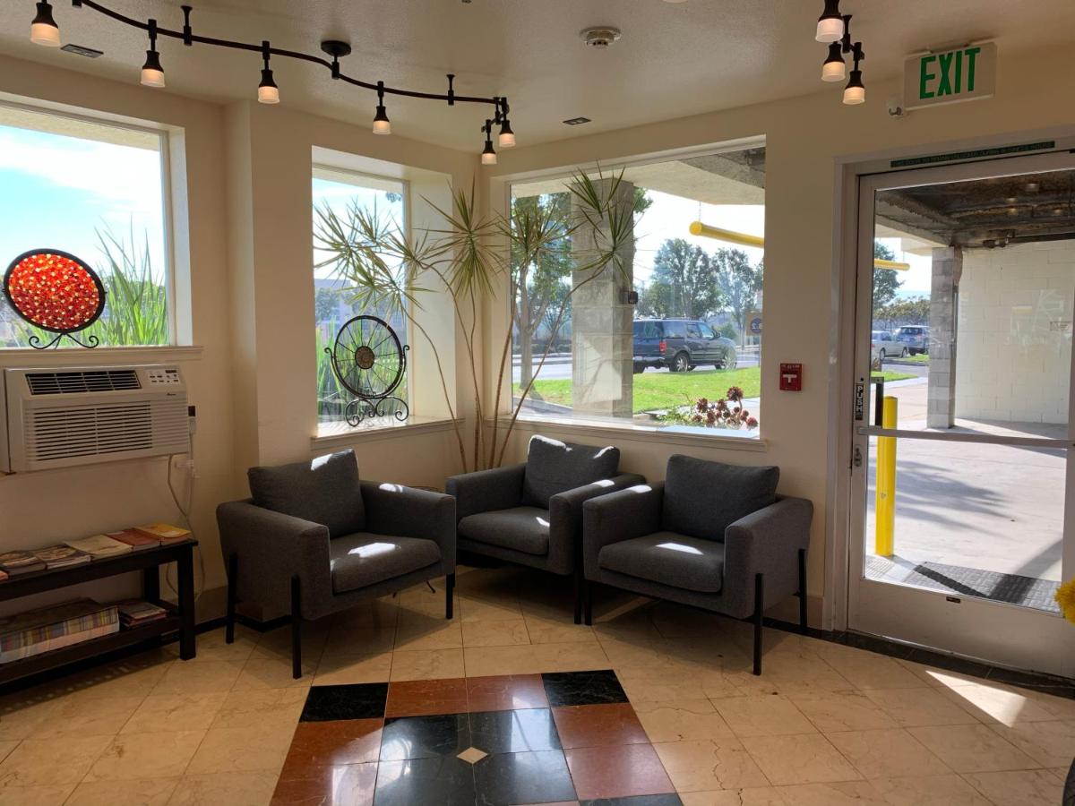 Airport Inn — photo 14