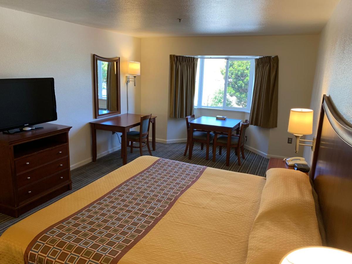 Airport Inn — photo 15