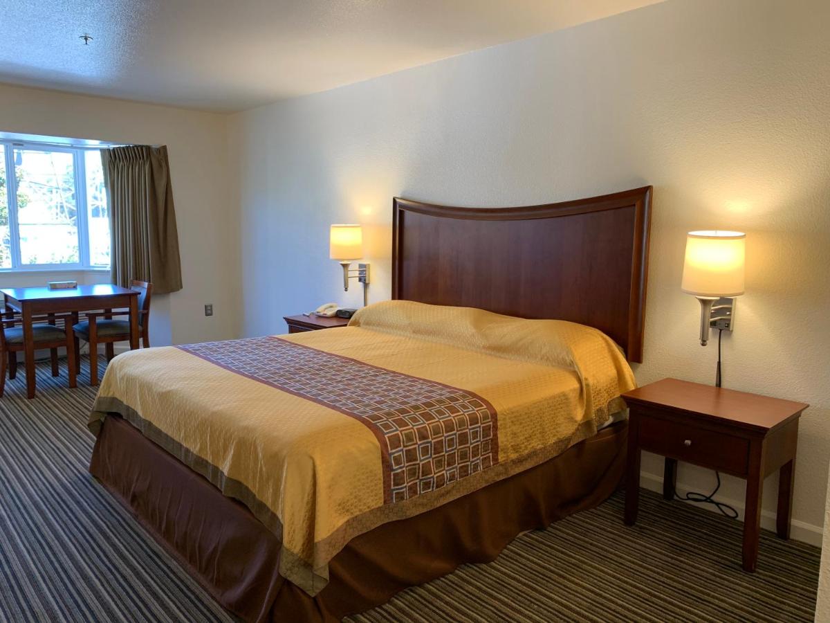 Airport Inn — photo 16