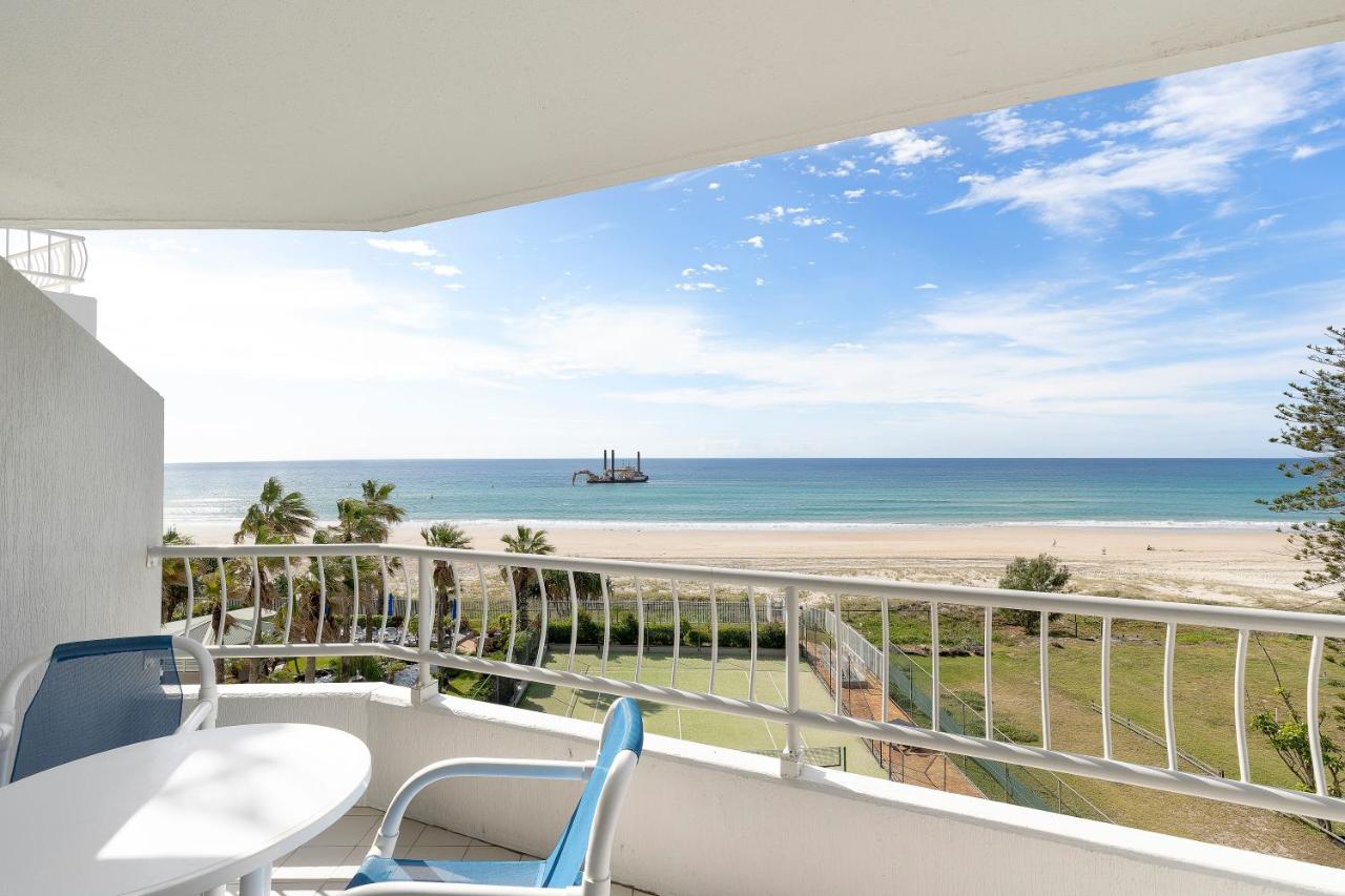 19th Avenue on the Beach photo