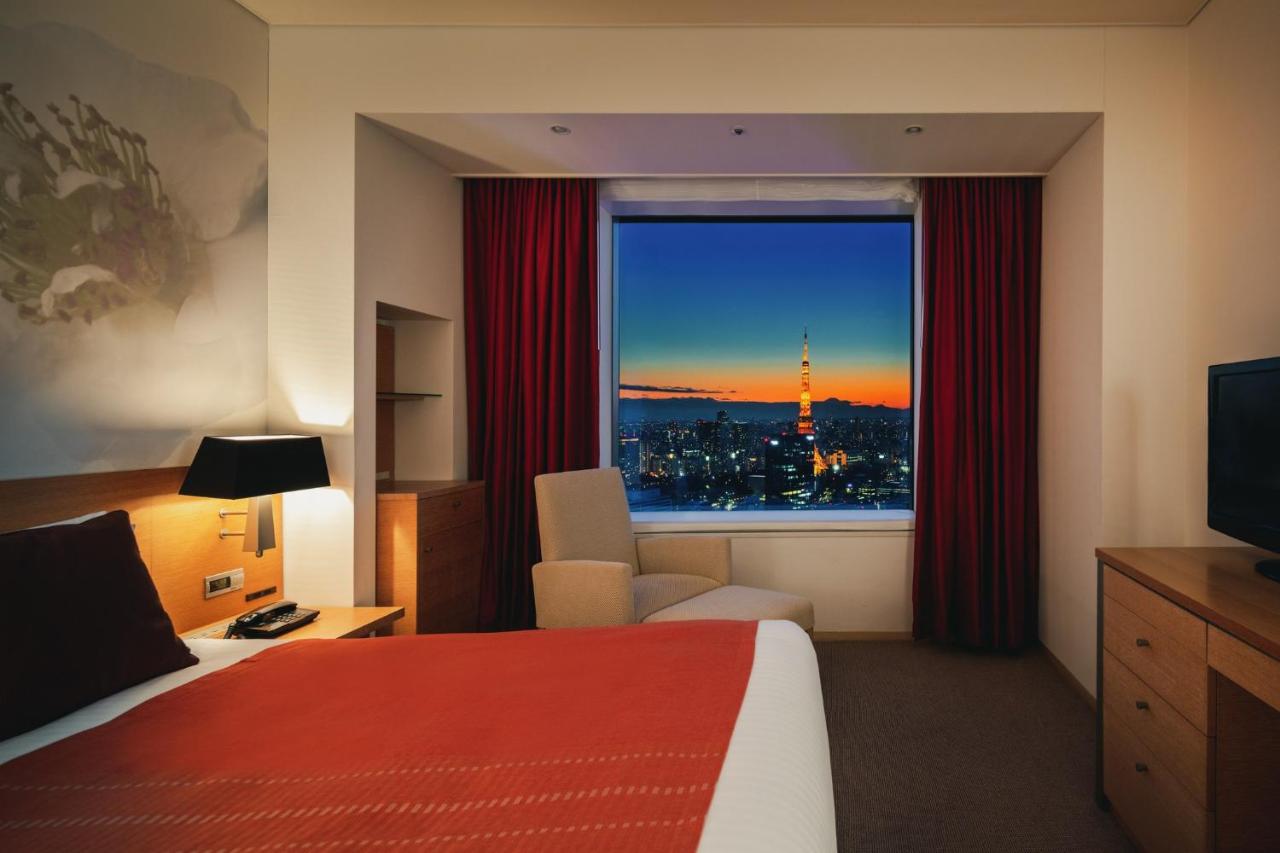 MID-RANGE: Park Hotel Tokyo