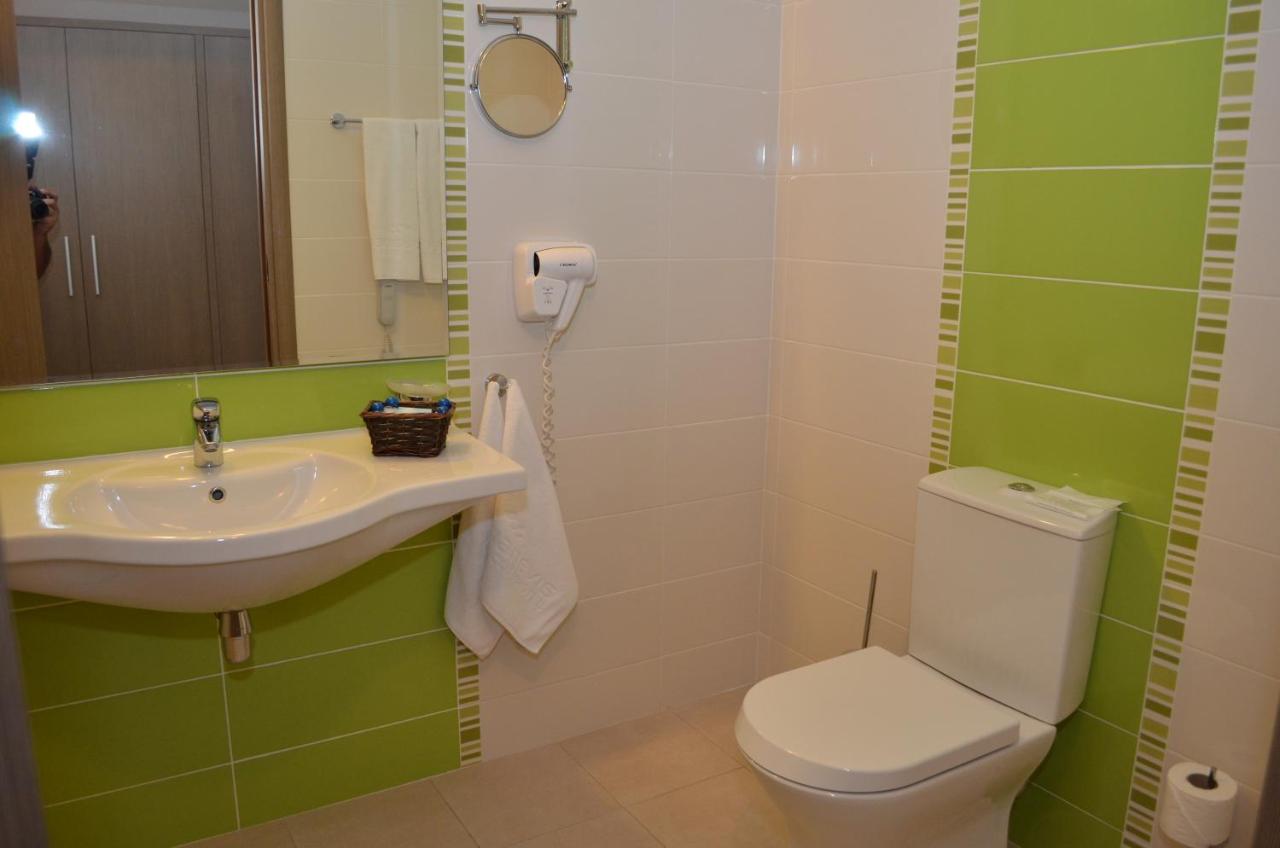 Aqua Nevis Hotel & Aqua Park - All Inclusive photo