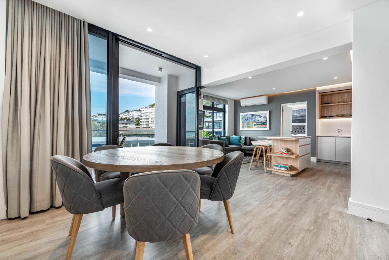 Strand Beach, Magnificent Apartment Sea Point