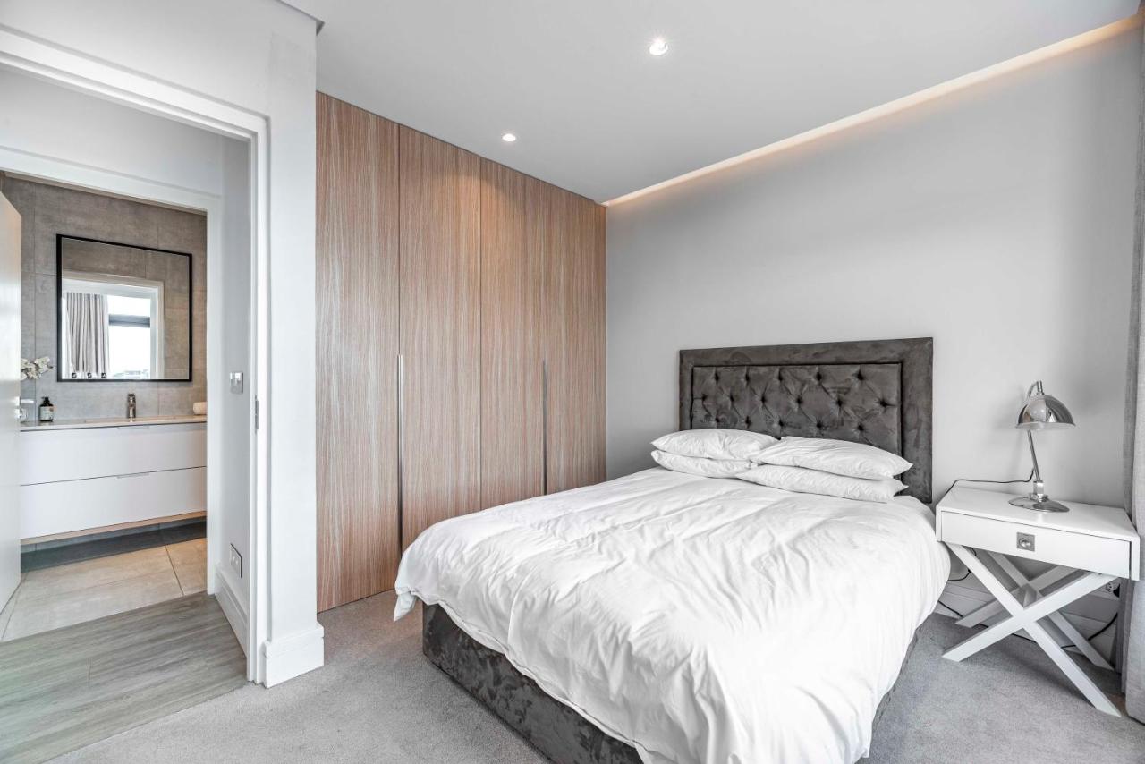 Strand Beach, Magnificent Apartment Sea Point - 3