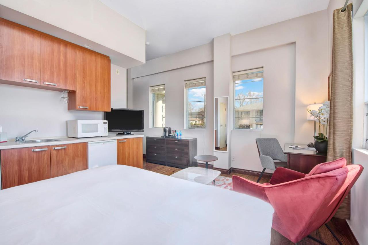 The Willowdale Hotel Toronto North York photo