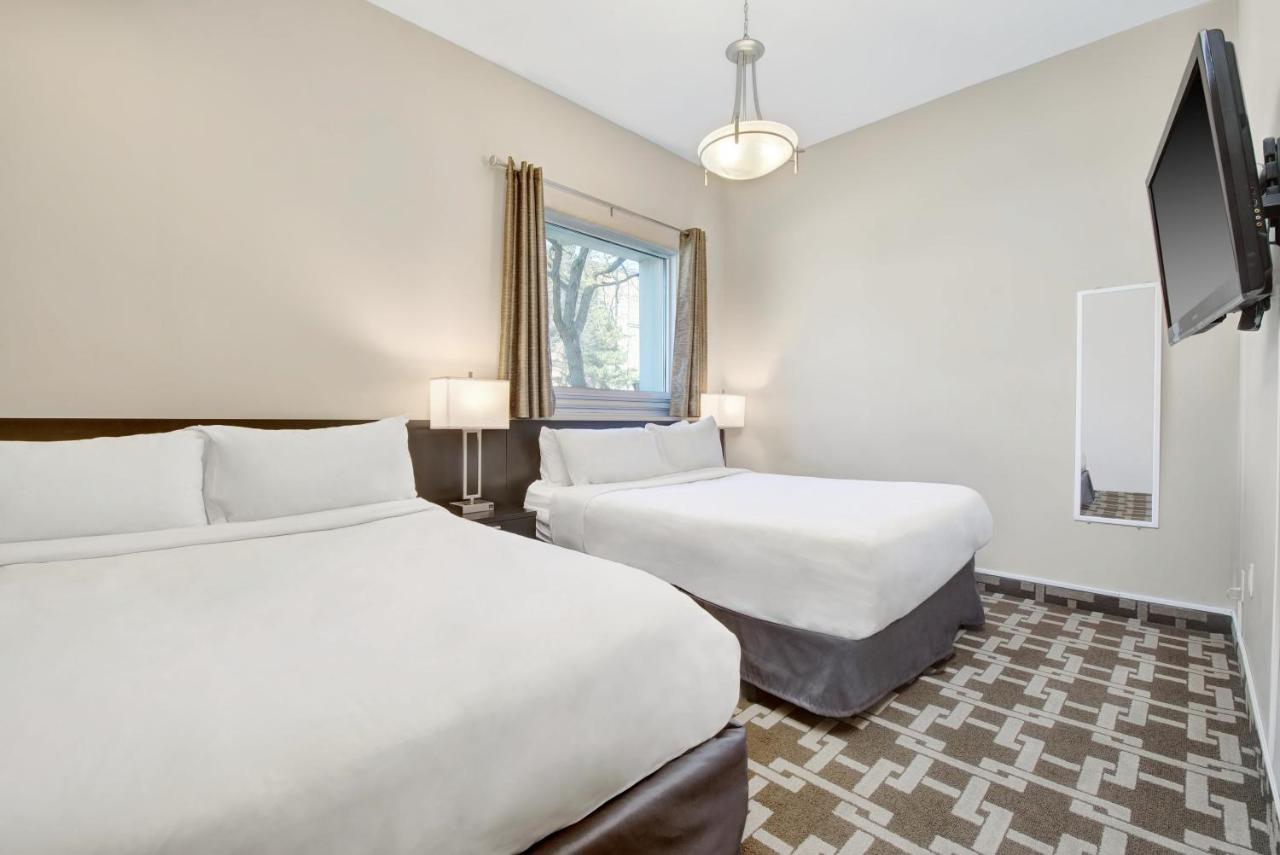 The Willowdale Hotel Toronto North York photo