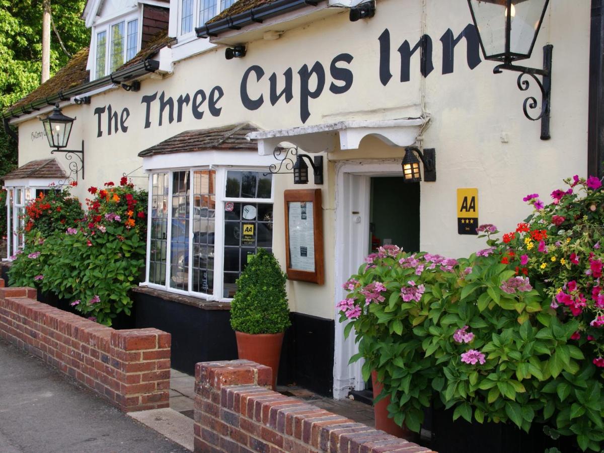 The Three Cups Inn, Stockbridge | LateRooms.com