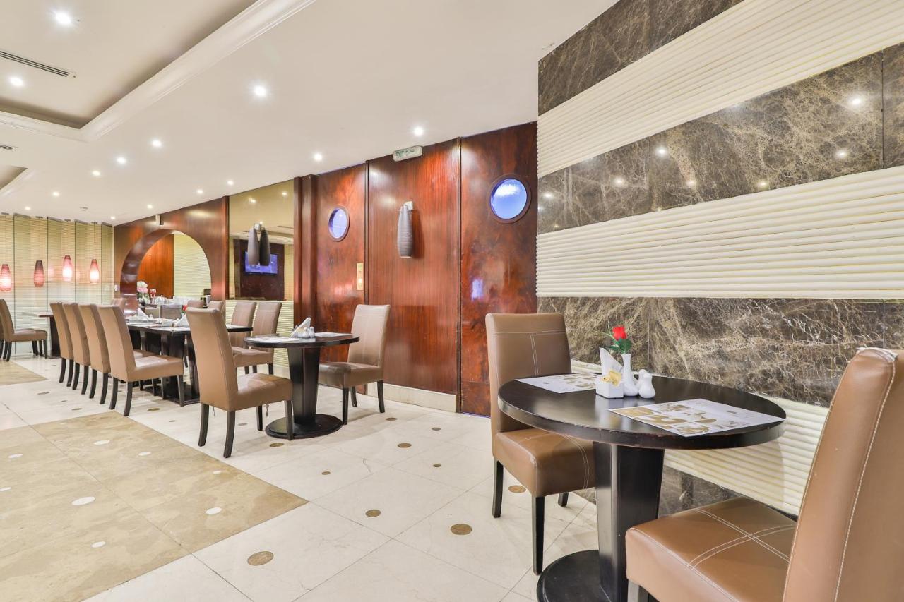 Landmark Summit Hotel photo