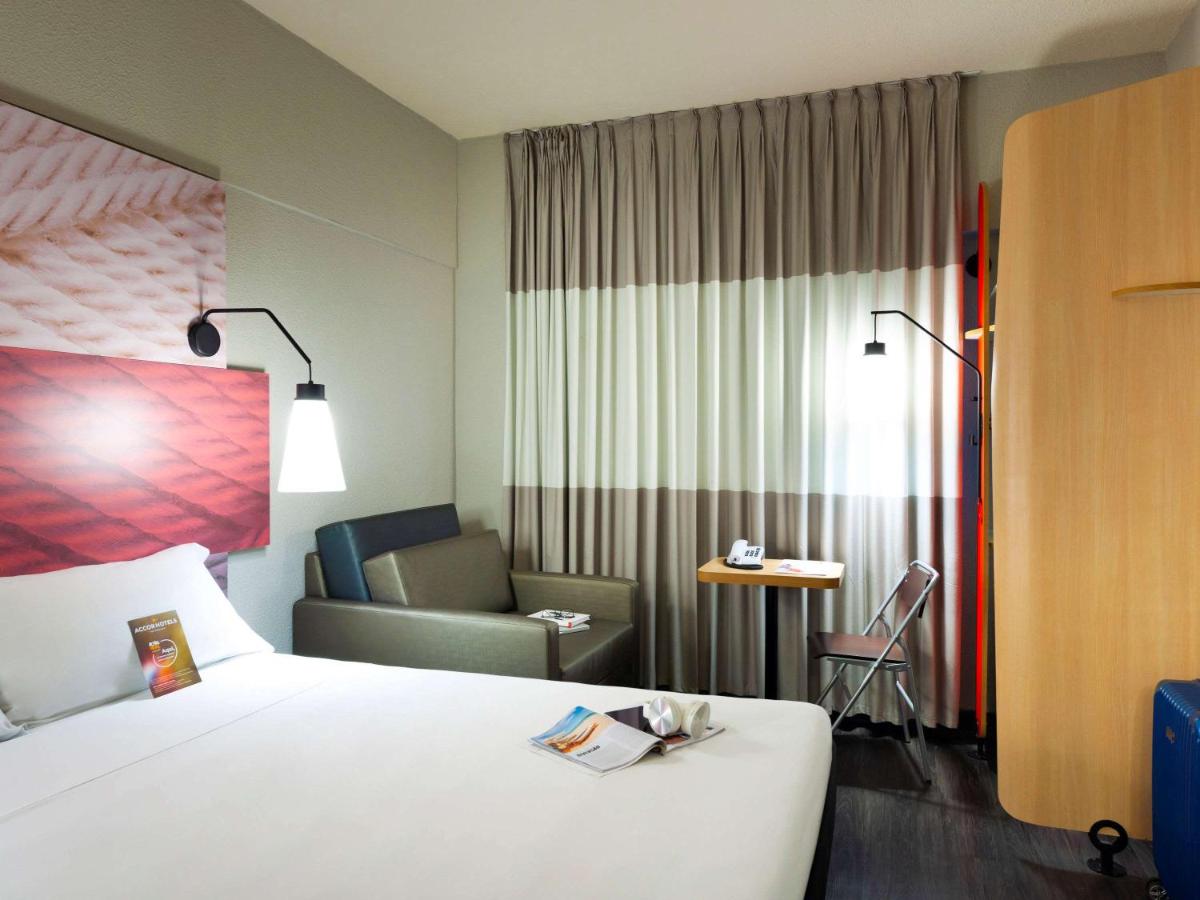 Ibis Teresina photo