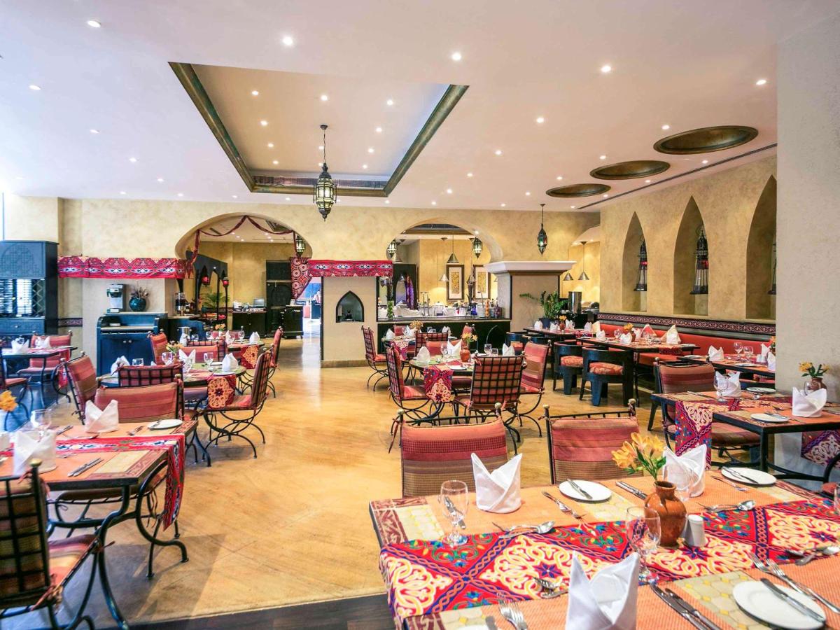 Mercure Grand Hotel Seef - All Suites photo