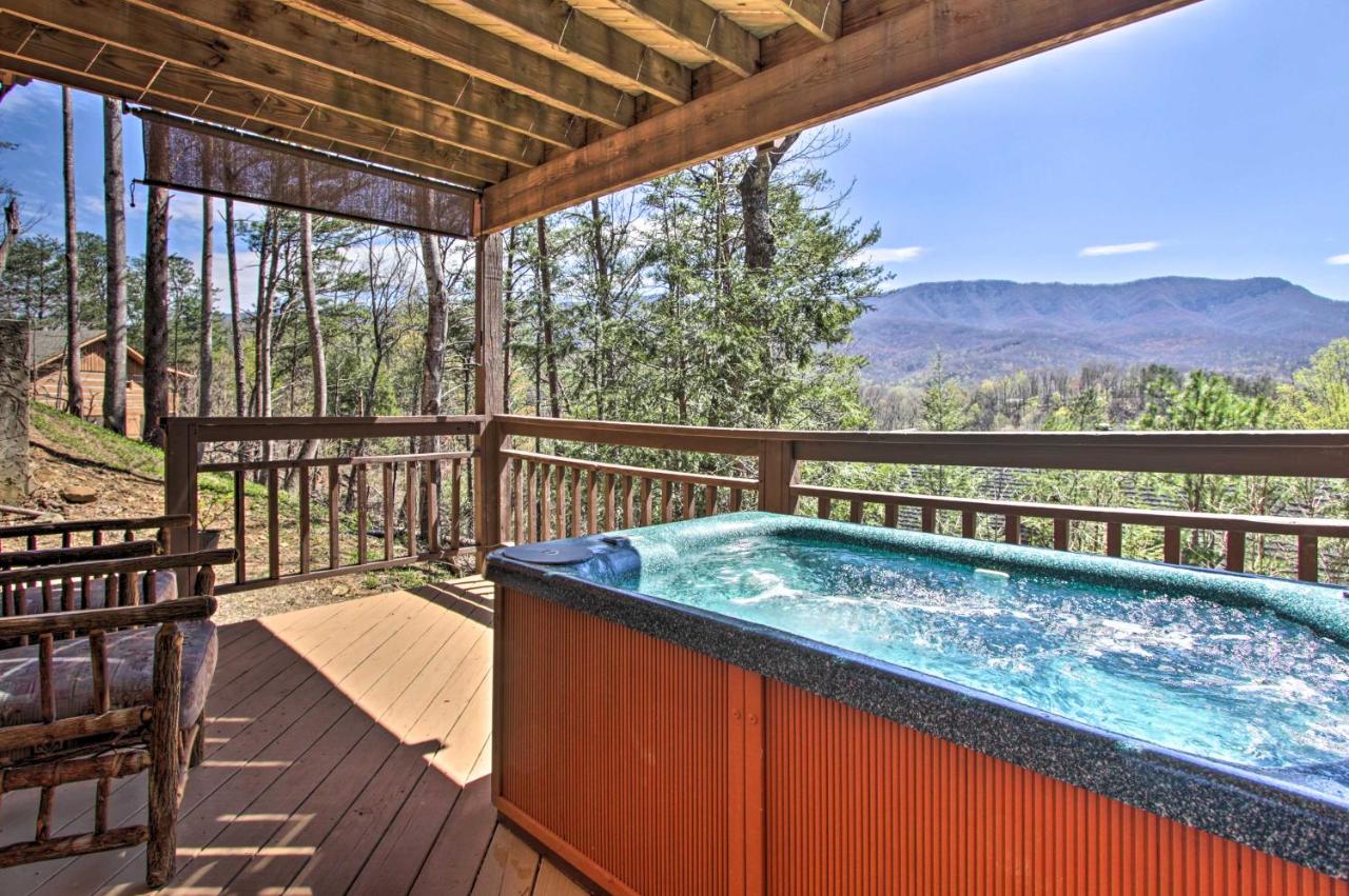 Luxury Cabin with Sweeping Smoky Mountain Views!, Gatlinburg – Updated 2022  Prices
