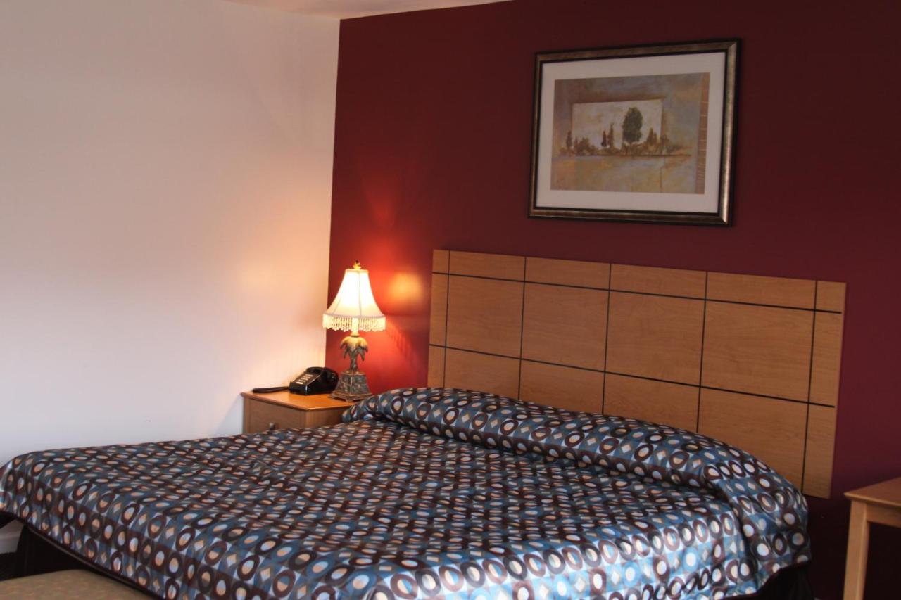 RELAX INN MOTEL — photo 15