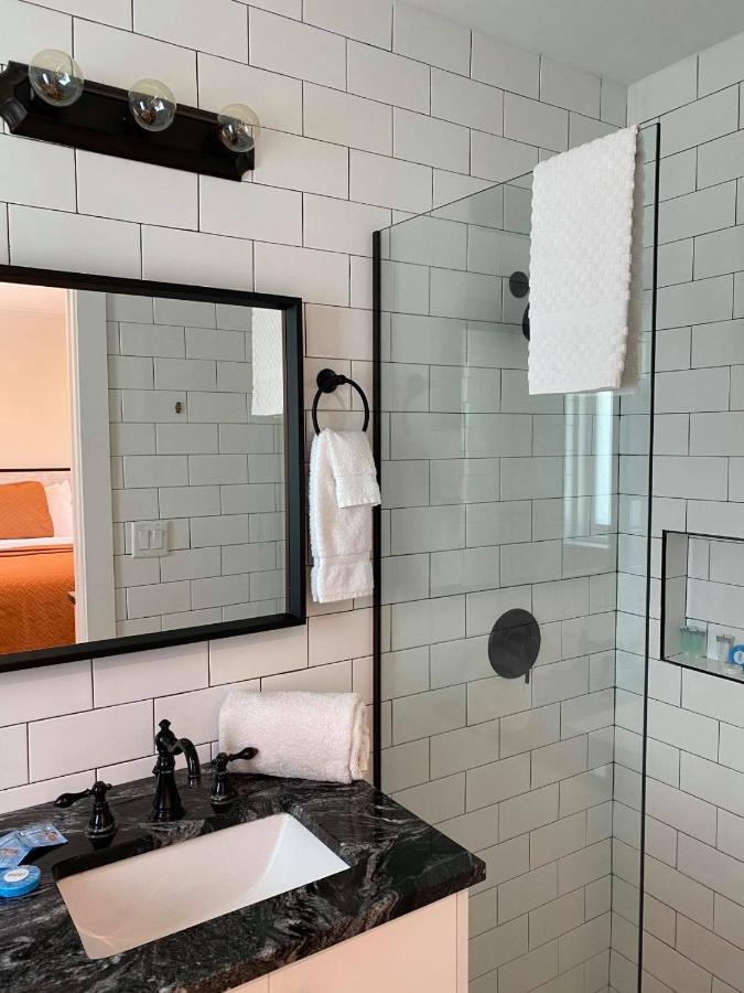 Captiva Beach Resort (open private beach access) — photo 24