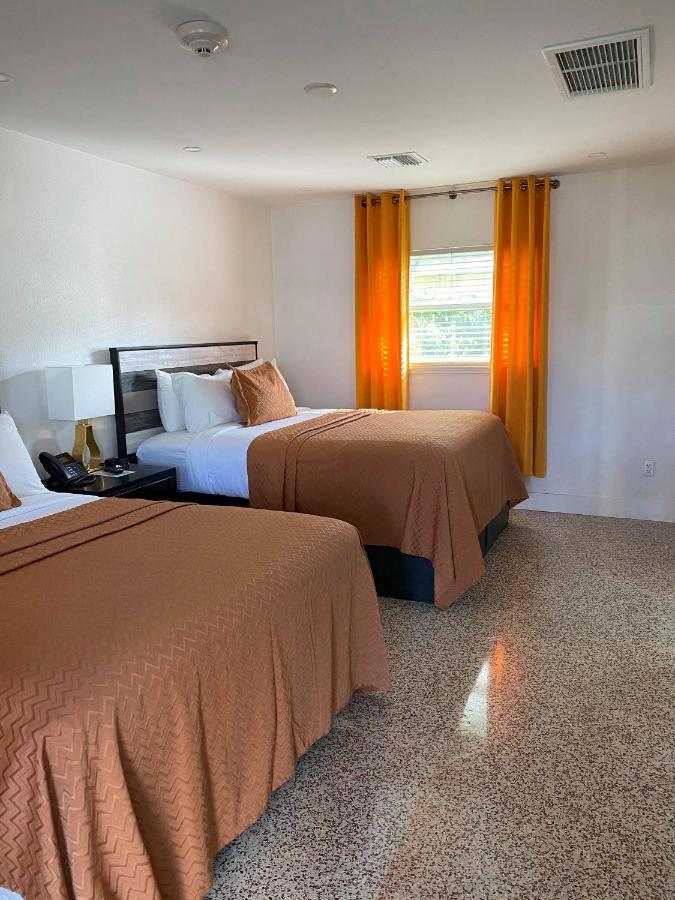 Captiva Beach Resort (open private beach access) — photo 14