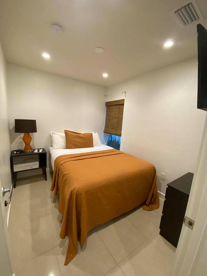 Captiva Beach Resort (open private beach access) — photo 8