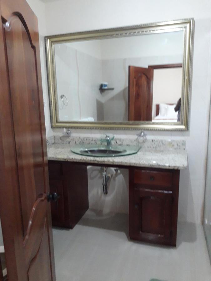 Paradise Place Grande King apartment - 3