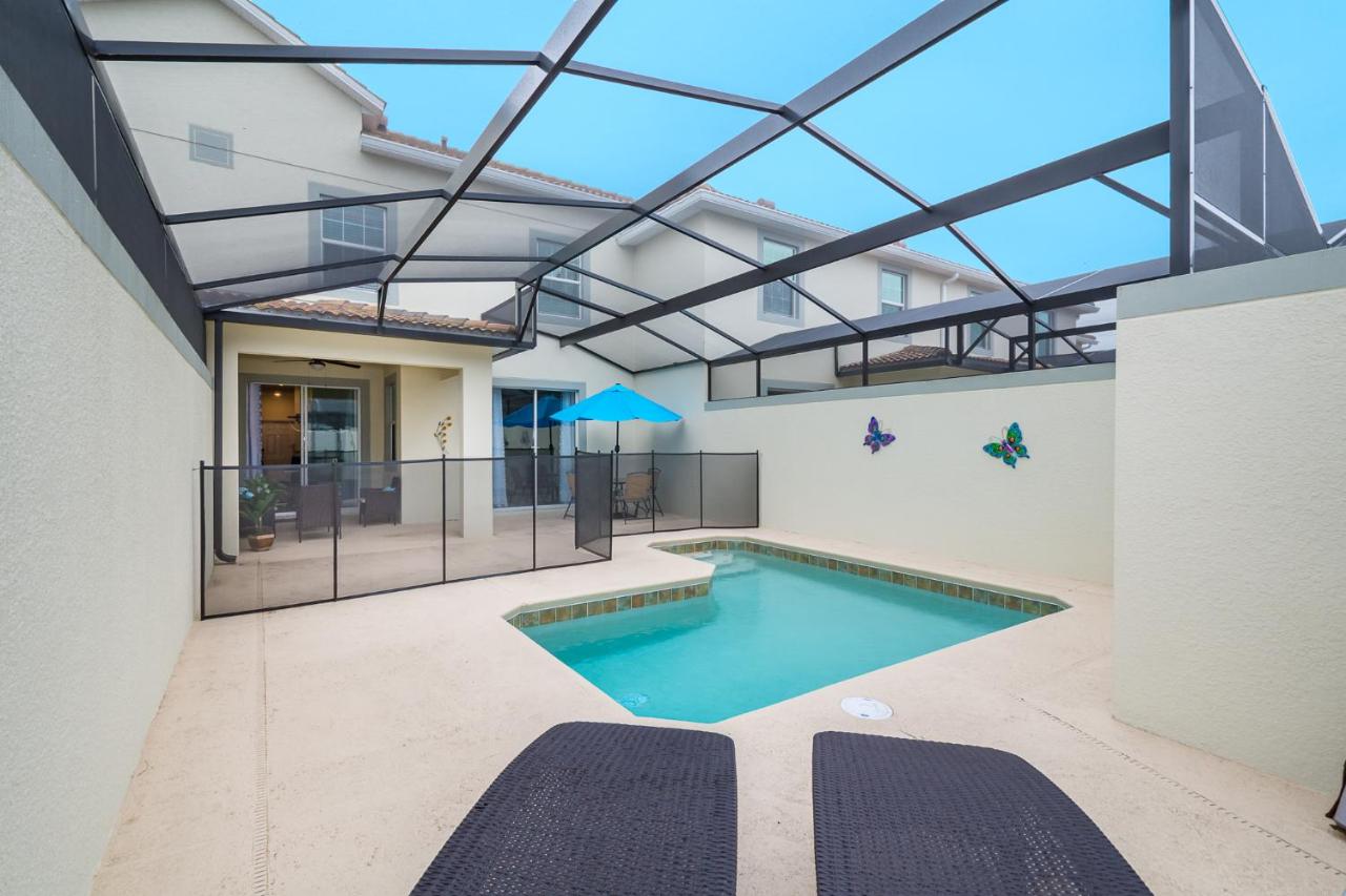 Heated swimming pool: (EH4833) Storey Lake Home 4/3 Private Pool & Free Waterpark