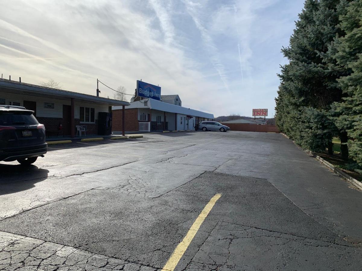 Budget Inn — photo 11