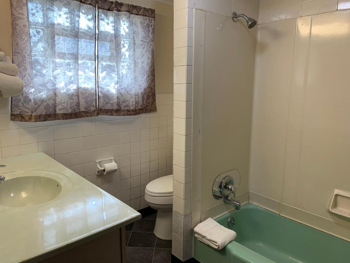 Budget Inn — photo 3
