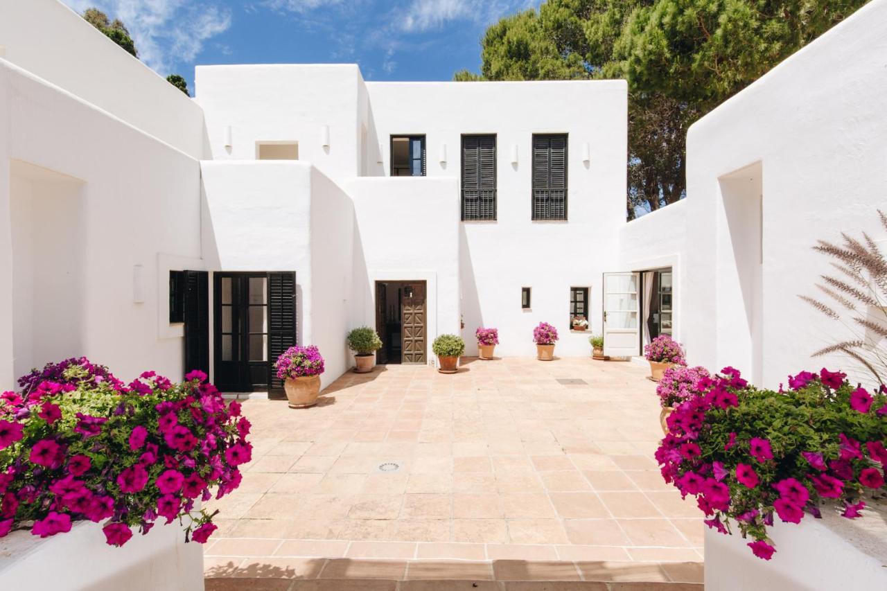 Beautiful 6 Bedroom Villa with Tennis Court, Ibiza Villa 1031 ...