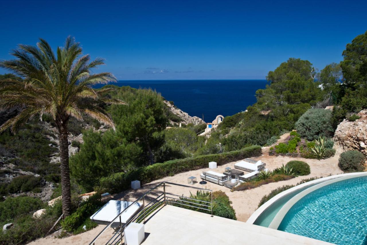 The Ultimate 5 Star Luxury Villa with Breathtaking Views ...
