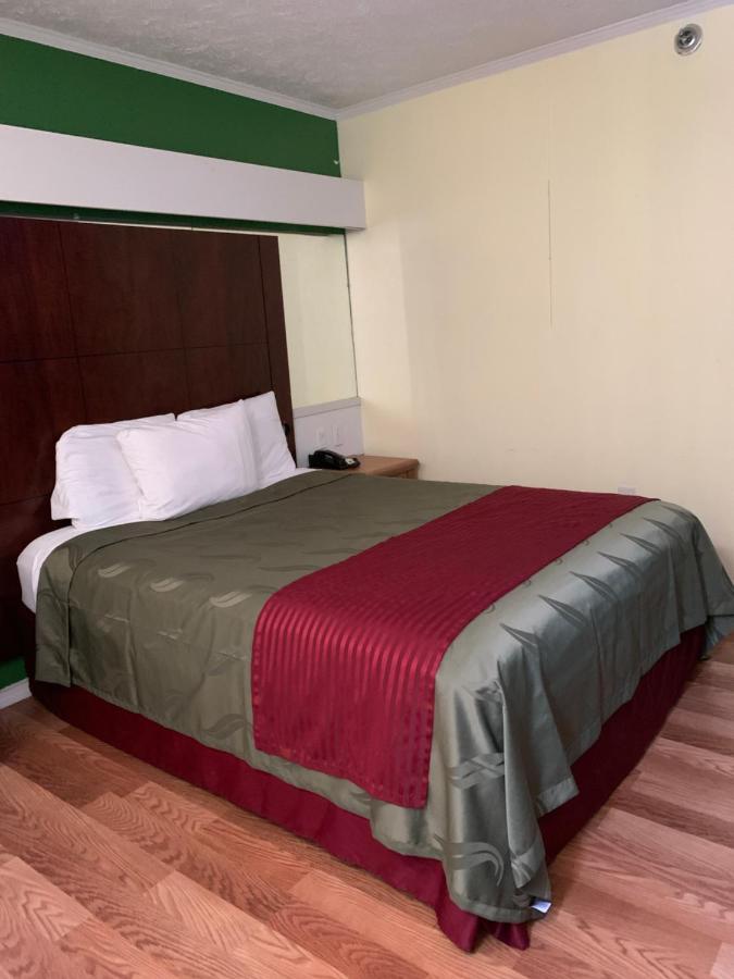 Holiday Lodge — photo 11