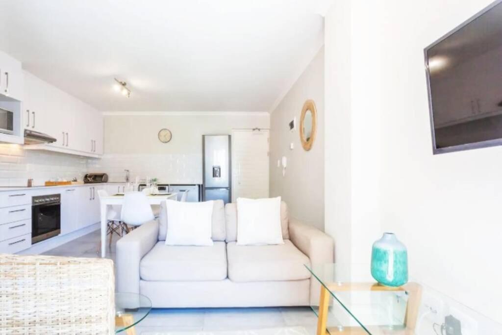 Observatory Rooftop Pool With Gym - 2