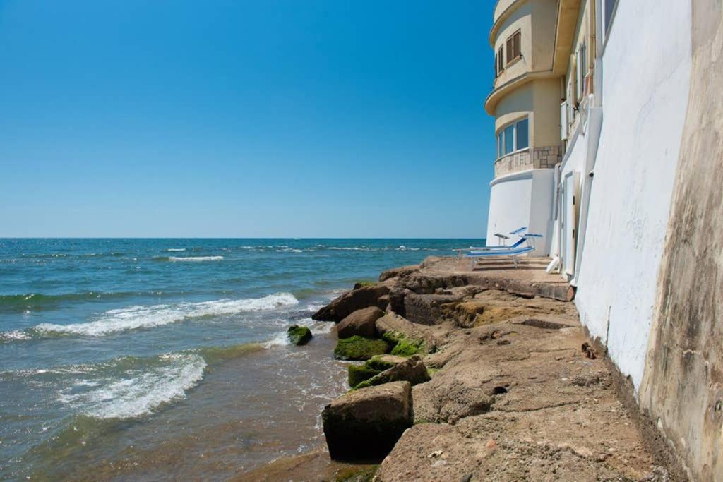Hotel, plaża: Villa Paola sullo scoglio