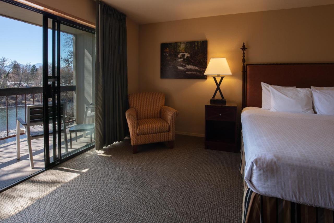 Riverside Inn — photo 12