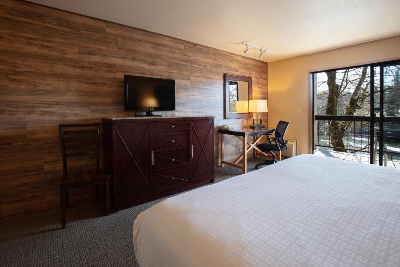 Riverside Inn — photo 14