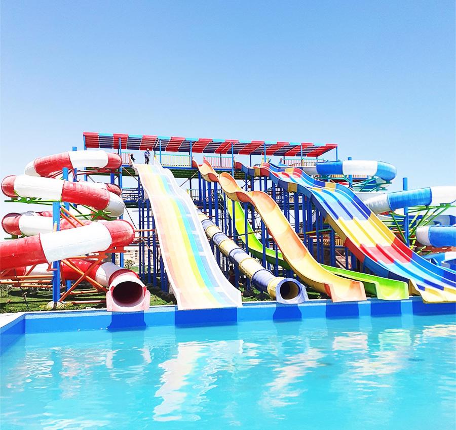 Park wodny: Hawaii Paradise Aqua Park Resort - Families and Couples Only