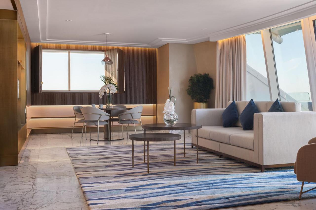 Jumeirah Beach Hotel photo