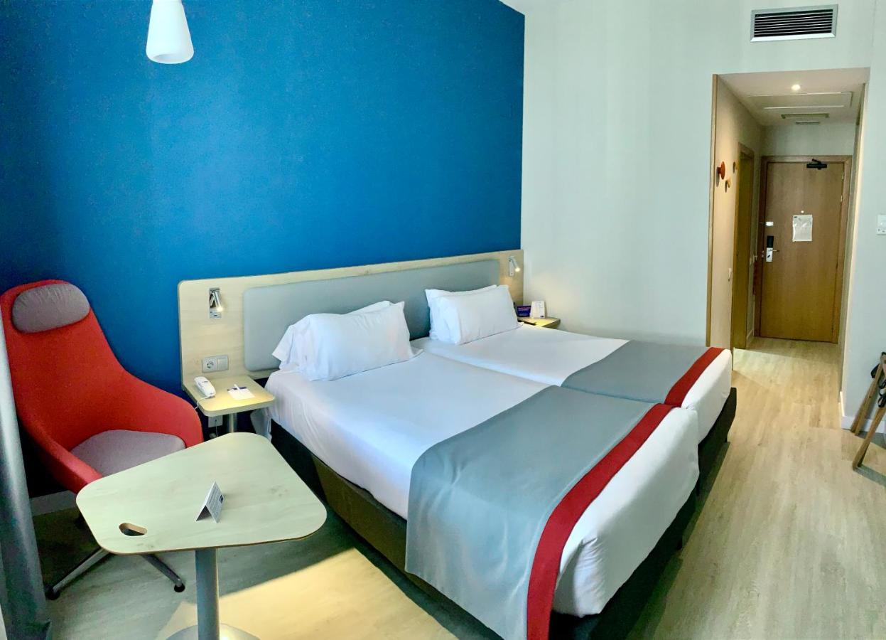 Holiday Inn Express Valencia-Ciudad De Las Ciencias - Laterooms