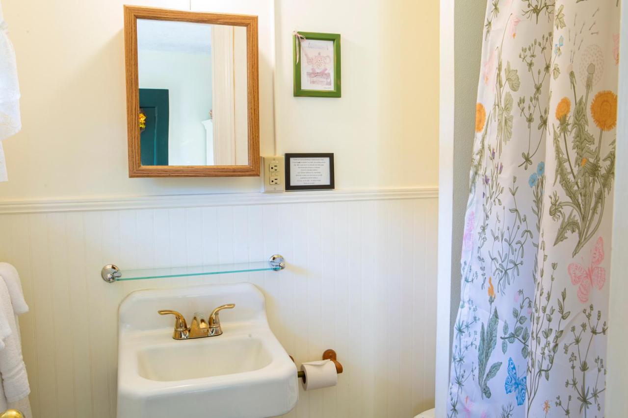 The Chimney Rock Inn & Cottages — photo 14