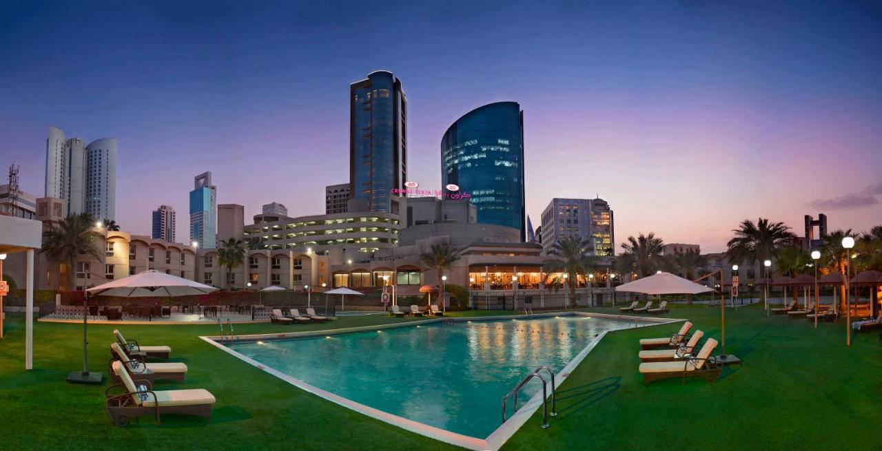 Crowne Plaza Bahrain, an IHG Hotel photo