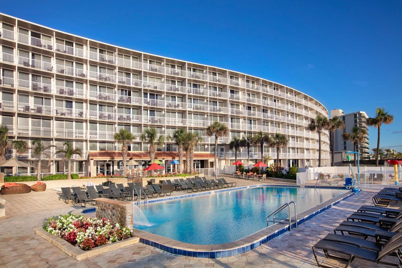 Heated swimming pool: Holiday Inn Resort Daytona Beach Oceanfront, an IHG Hotel