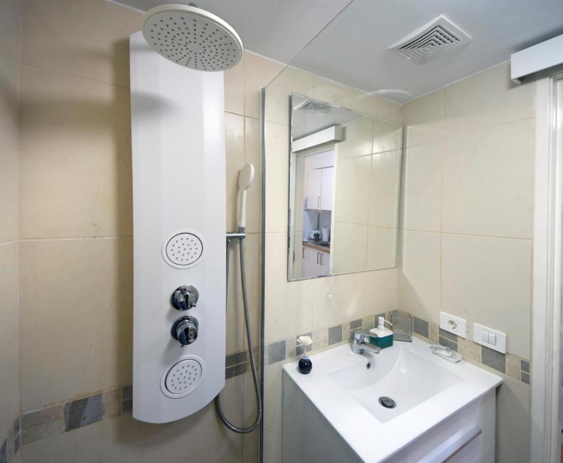 Apartment Peaceful & Bright Loft, HEATED POOL, NETFLIX, FREE ...