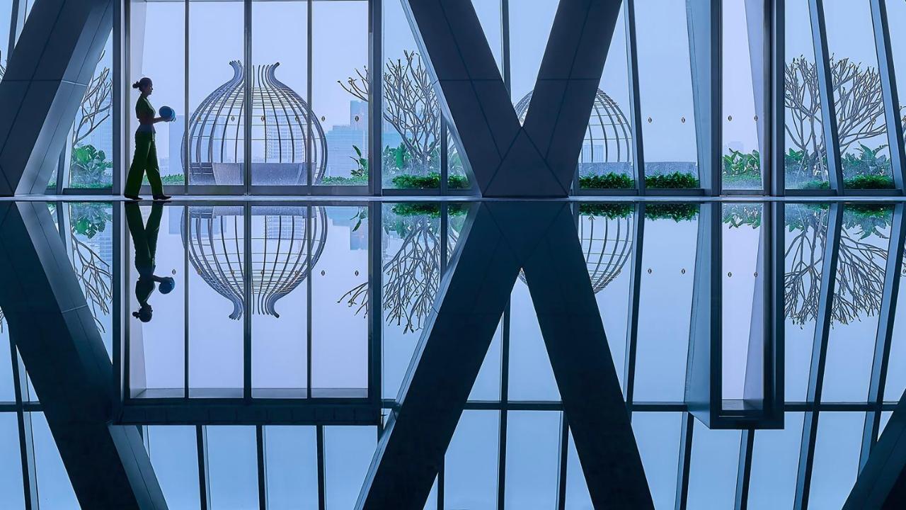 InterContinental Guangzhou Exhibition Center, an IHG Hotel - Free shuttle between hotel and Exhibition Center during Canton Fair photo