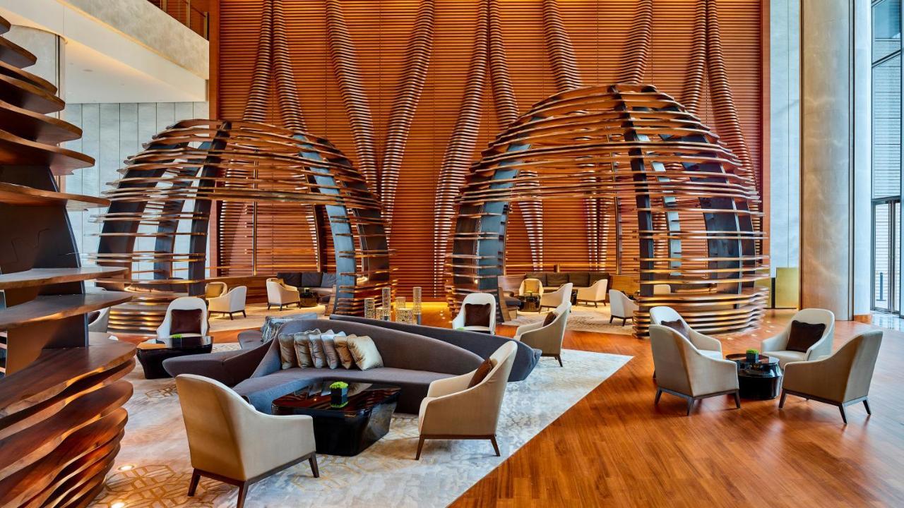 InterContinental Guangzhou Exhibition Center, an IHG Hotel - Free shuttle between hotel and Exhibition Center during Canton Fair photo