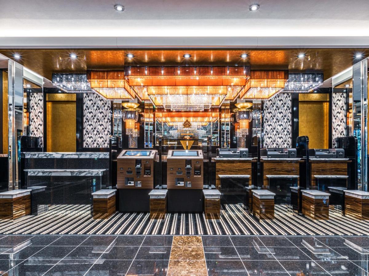 APA Hotel Shin Osaka Ekimae - 3