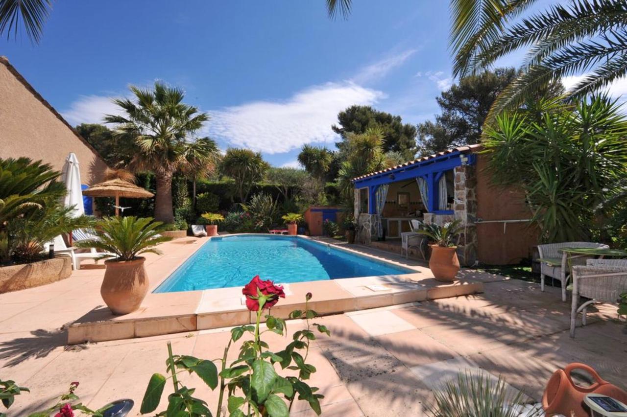 Villa De 5 Chambres A Carqueiranne Avec Piscine Privee Terrasse Amenagee Et Wifi A 5 Km De La Plage Carqueiranne Updated 21 Prices