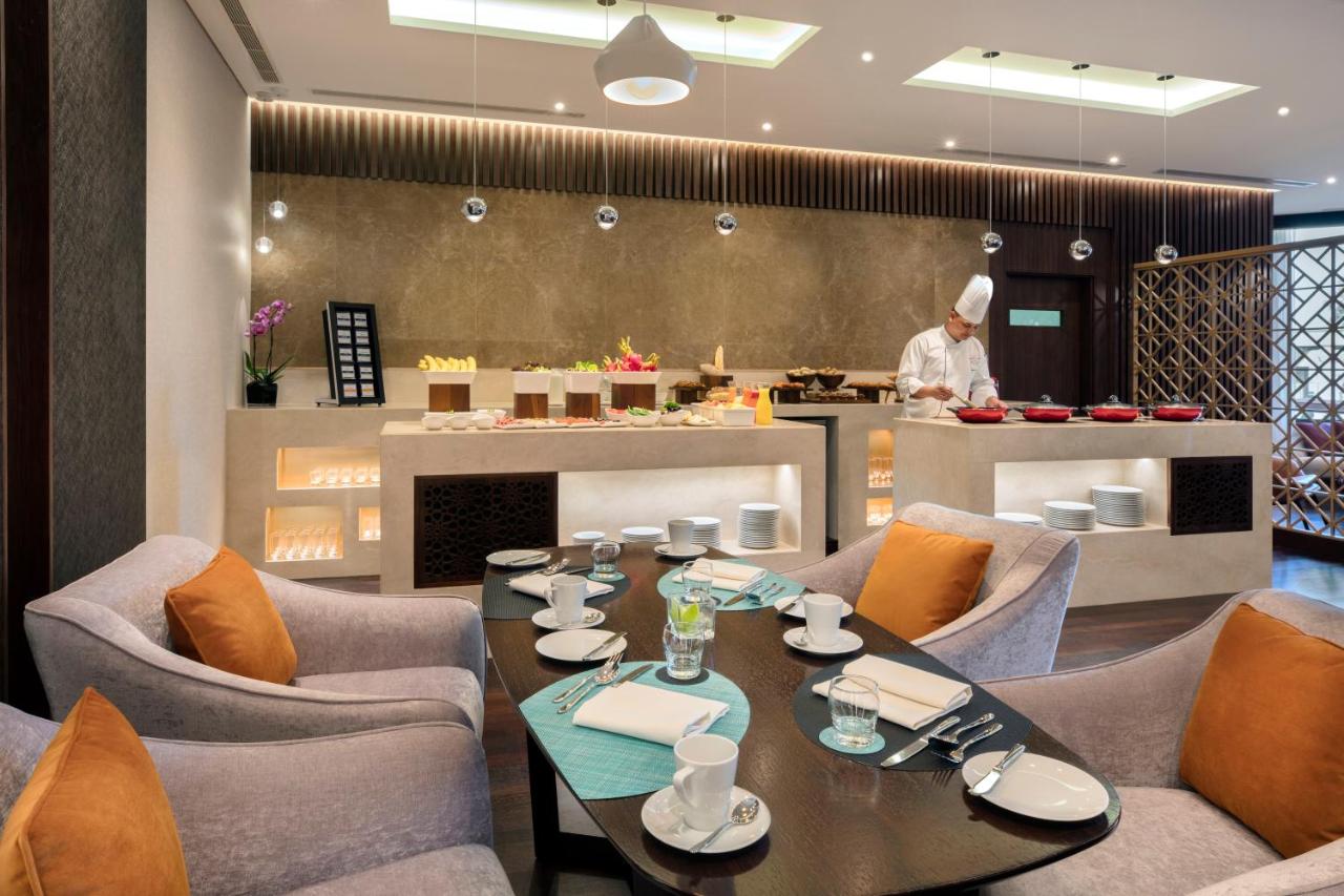 Crowne Plaza Bahrain, an IHG Hotel photo