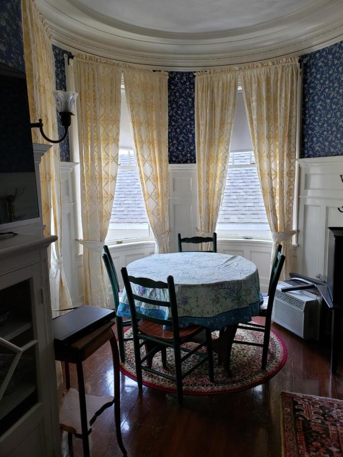 Moseley Cottage Inn and The Town Motel — photo 19