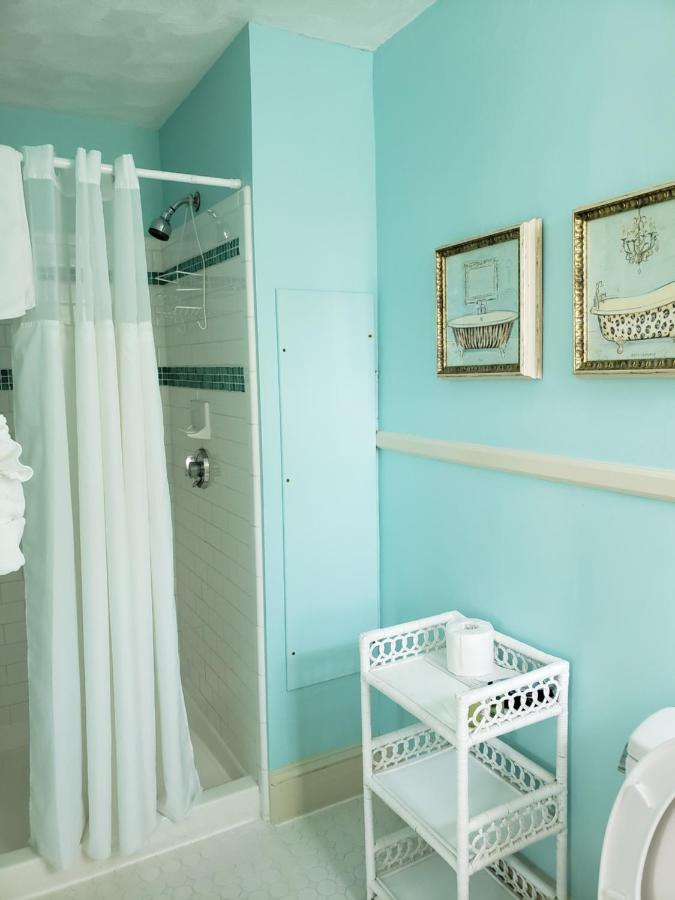 Moseley Cottage Inn and The Town Motel — photo 4