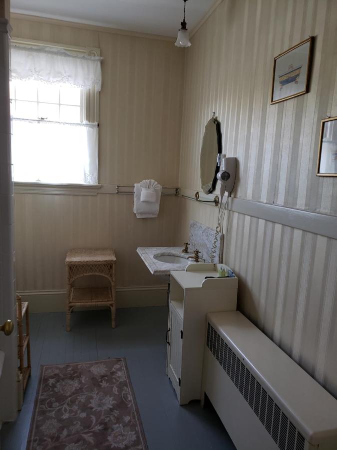 Moseley Cottage Inn and The Town Motel — photo 14