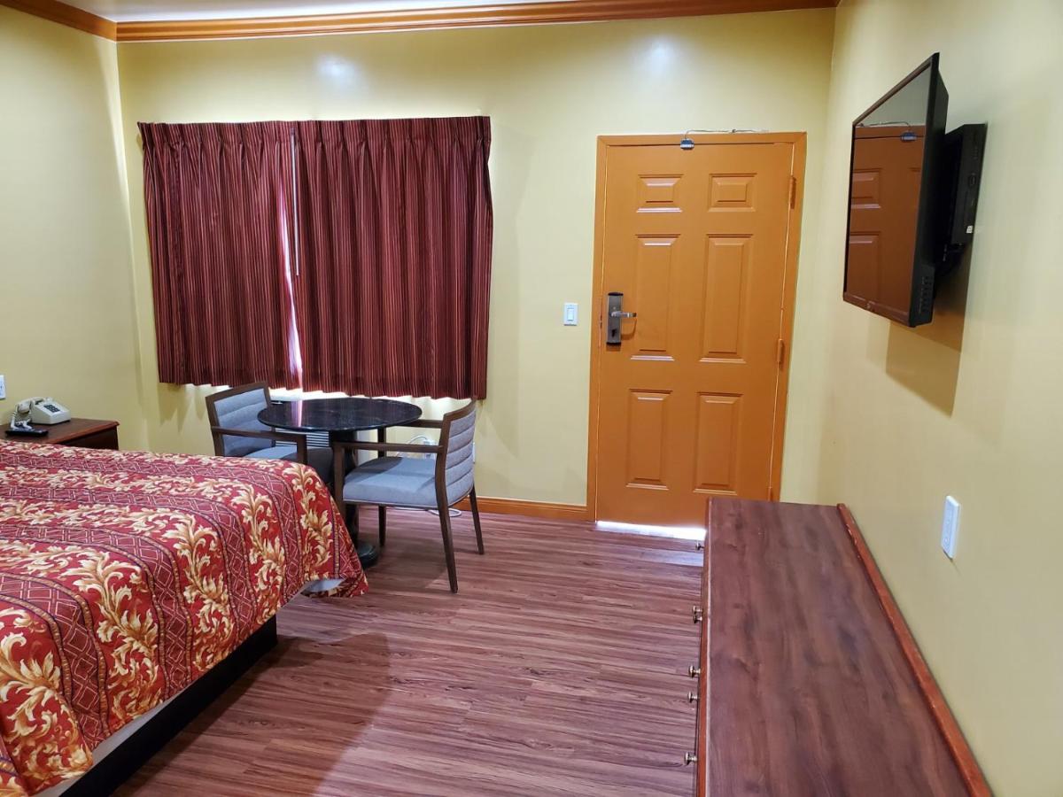 Mirage Inn — photo 1