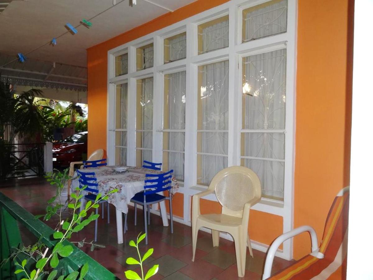 Charming apartment in Flic en Flac, 75 m² with pool